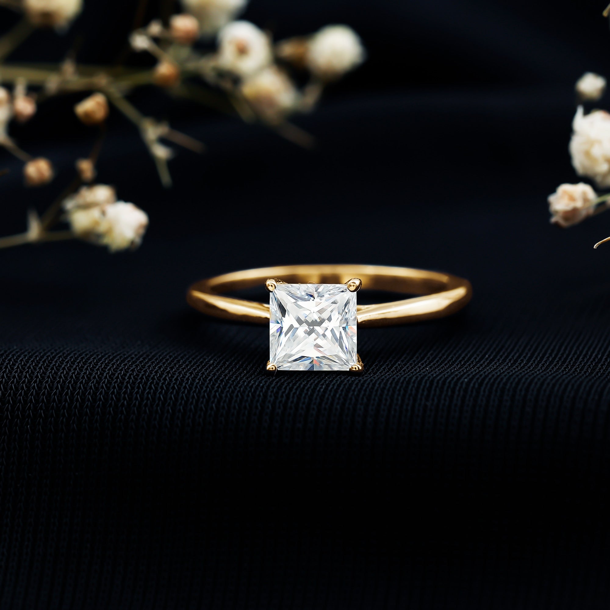 Solitaire 1 Carat Princess Cut Lab Grown Diamond Engagement Ring with IGI Certificate
