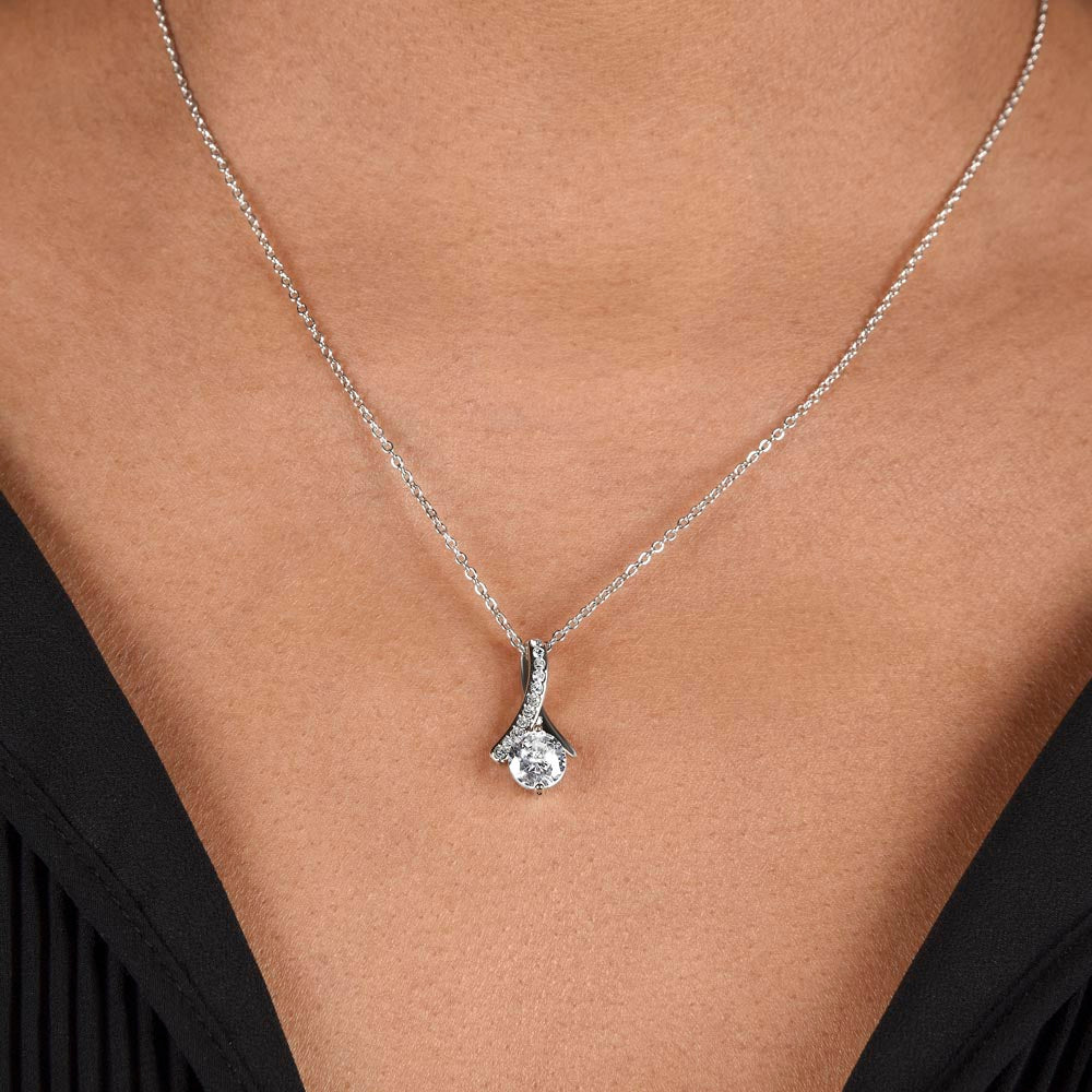 Evergreen Winter Jewel Forever Love Necklace – With Love This Season Christmas Gift