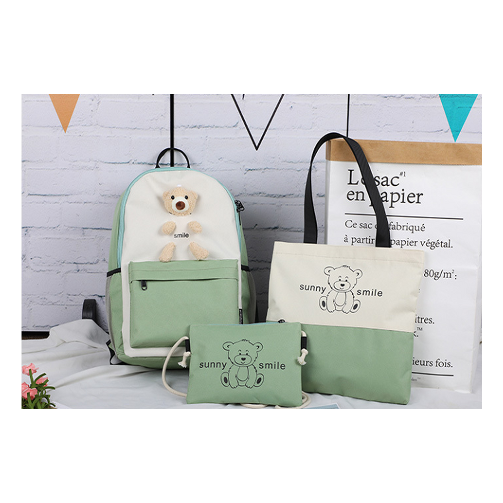 College style backpack bear backpack Girls high school student schoolbag three piece set